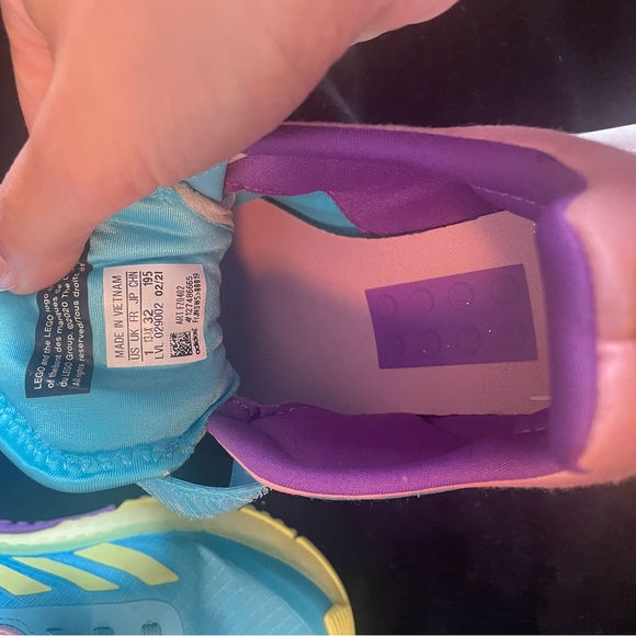 Adidas Lego collab kids shoes - size 1 - Picture 7 of 8